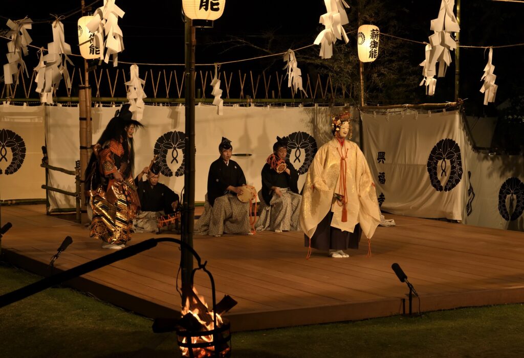 Dampak Unsur Alam pada Teater Outdoor Jepang